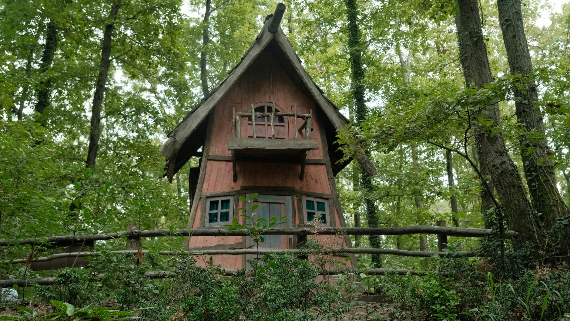 wooden house in ormanya hobbit houses in turkey